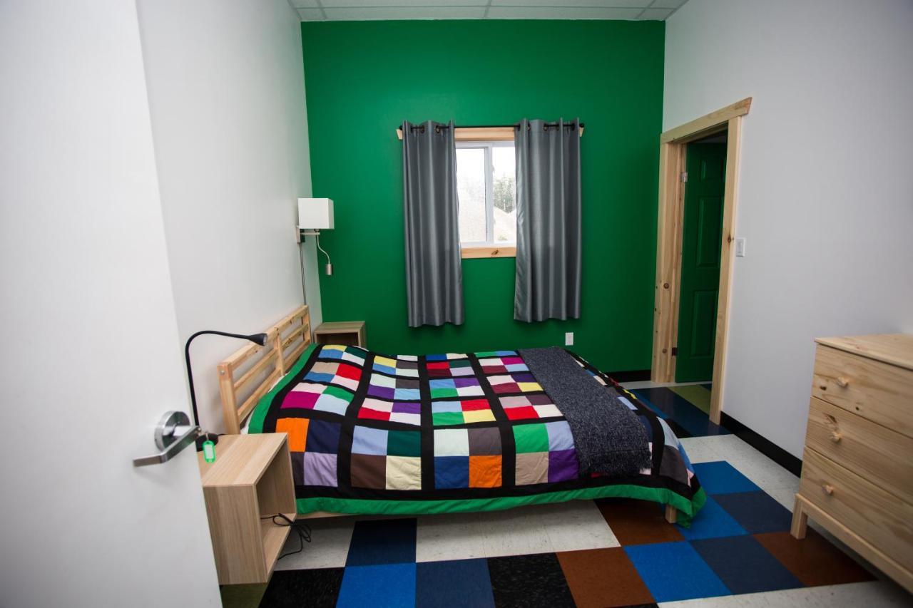 Out East Hostels - Rocky Harbour Exterior foto