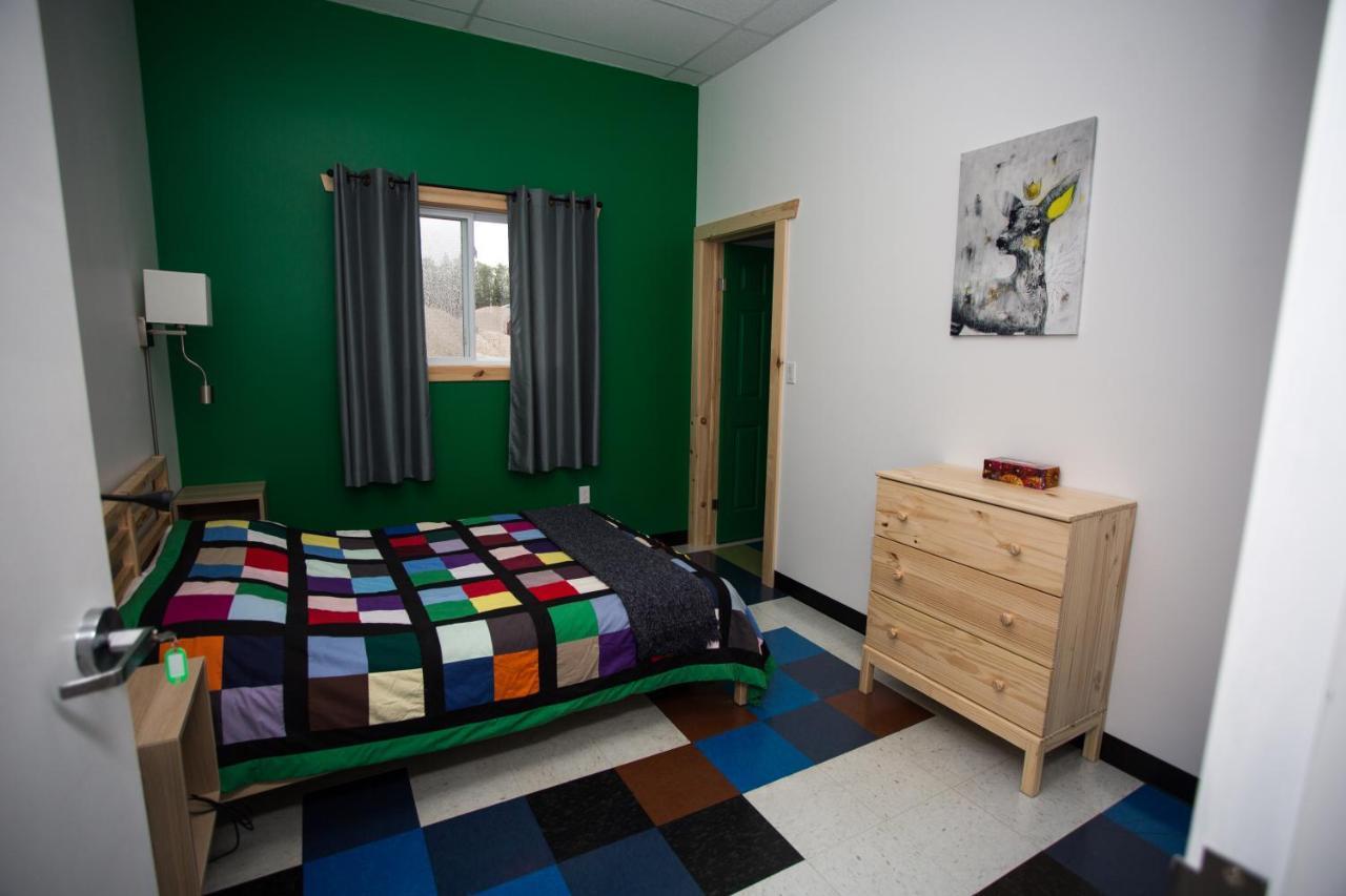 Out East Hostels - Rocky Harbour Exterior foto